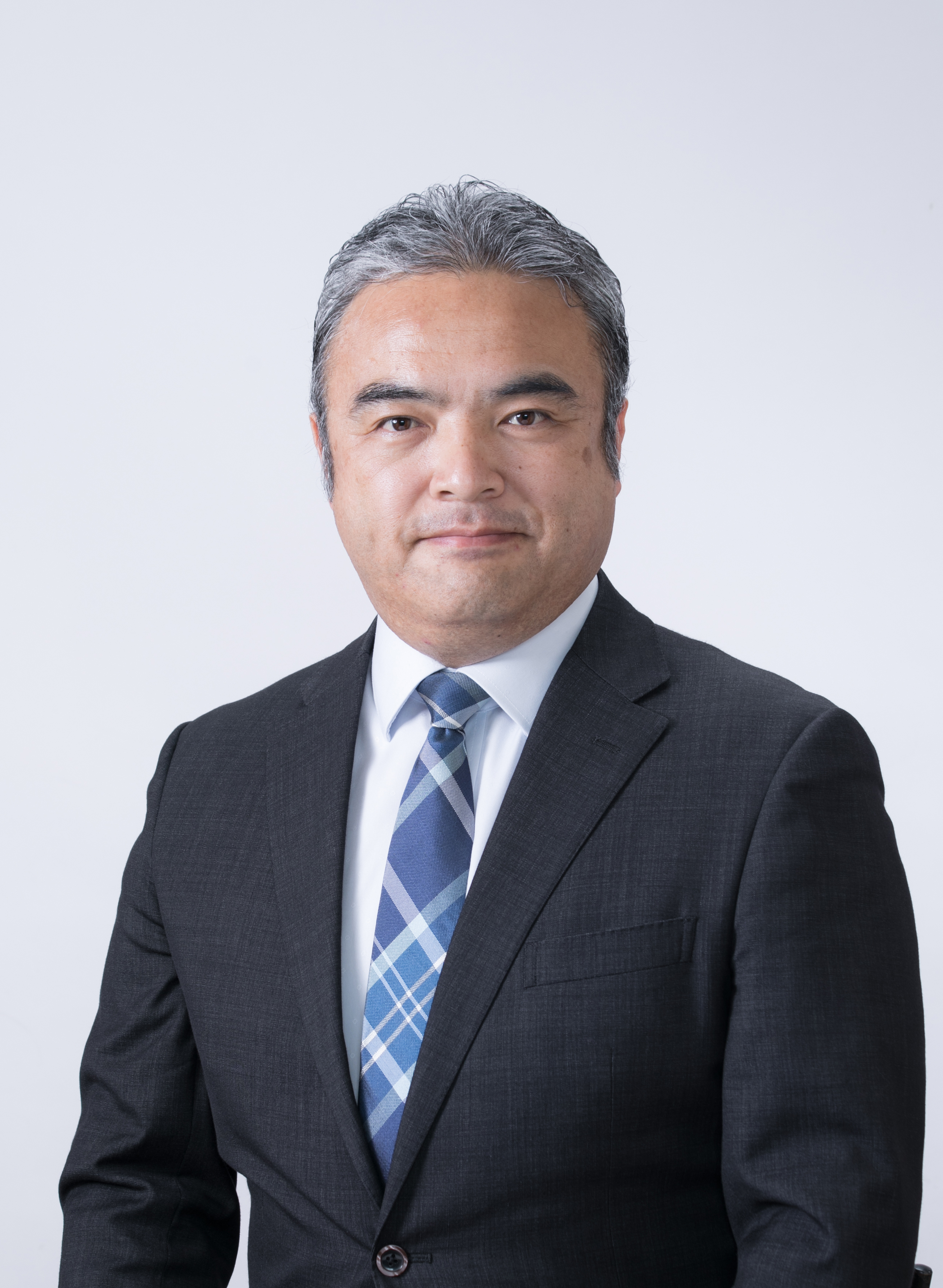 山口 泰亜 氏